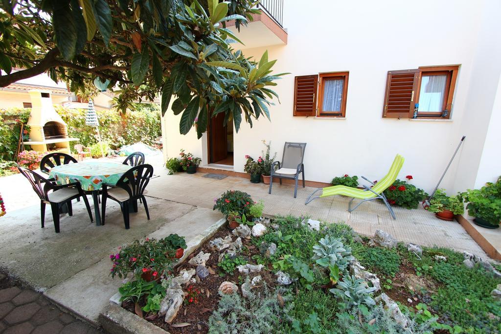 Apartments Antolovic Rovinj Room photo