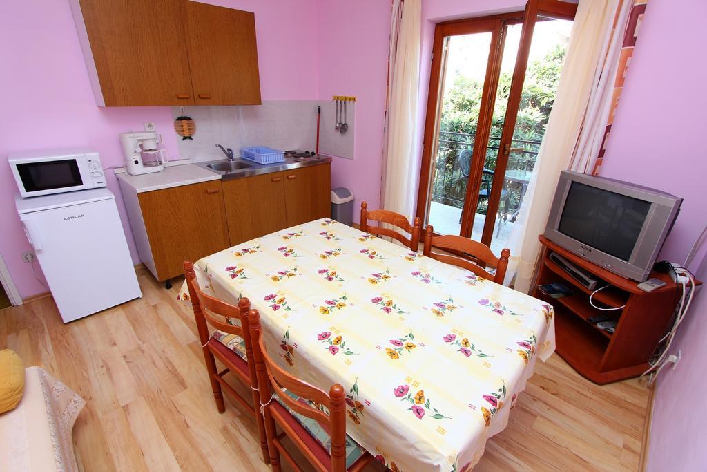 Apartments Antolovic Rovinj Room photo